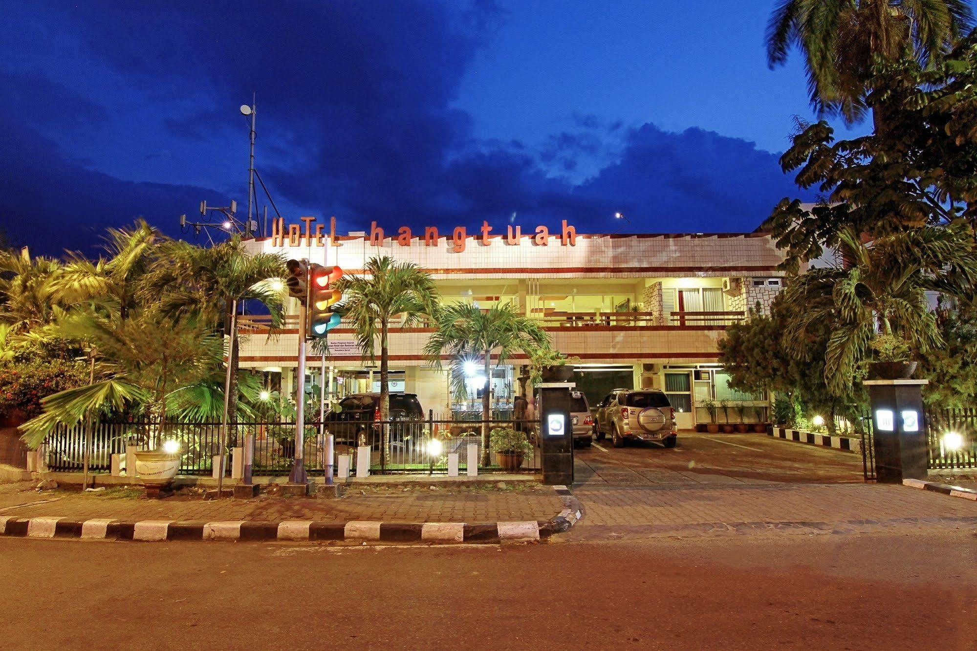 Hotel Hangtuah Padang  Exterior foto